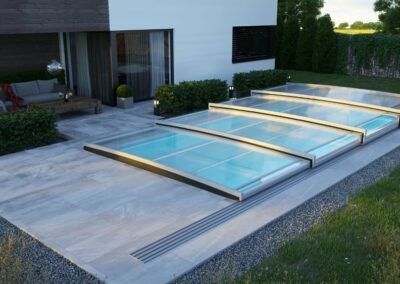 abri de piscine télescopique